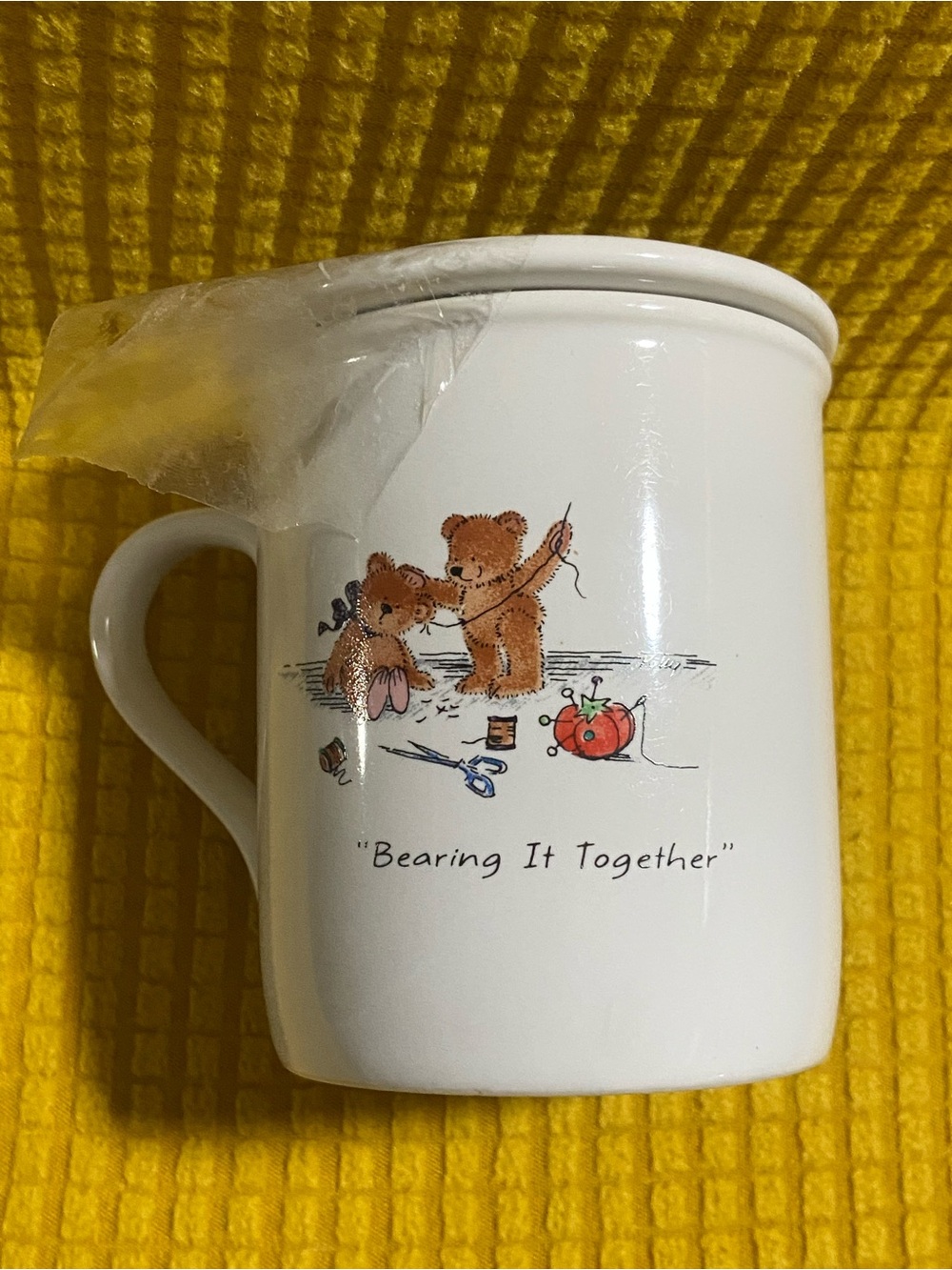 MUG MATES 1985 HALLMARK BEAR FRIENDS Tea Cup w/ Lid